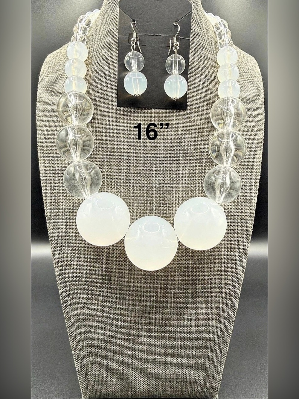 Clear & White Statement Necklace Set